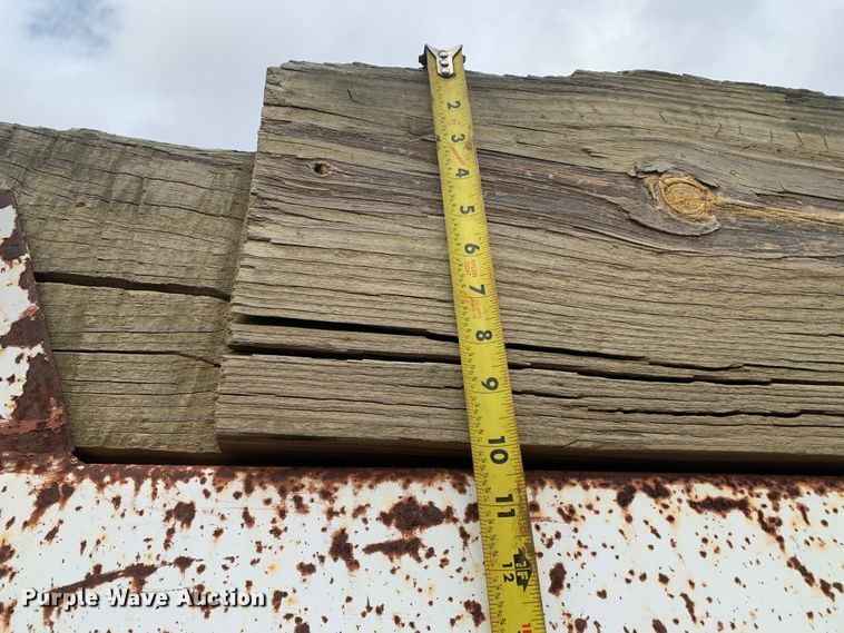 image for item LI9083 1999 International 4700  dump truck