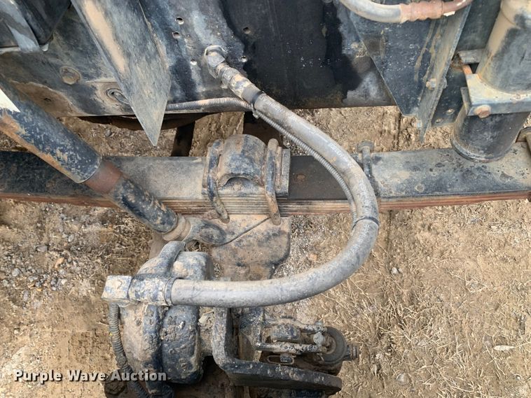 image for item LI9083 1999 International 4700  dump truck