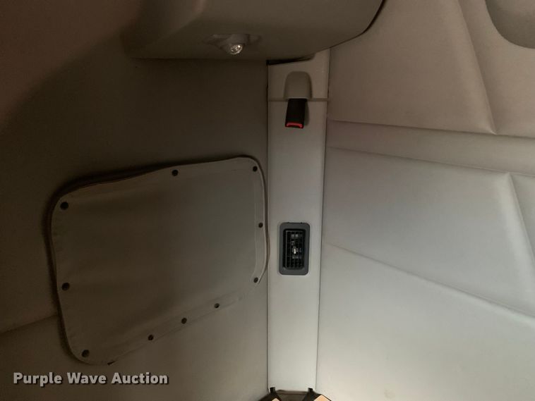 image for item LI9088 2016 Peterbilt 579  semi truck