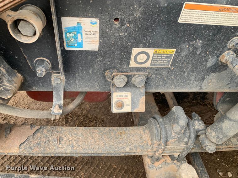 image for item LI9088 2016 Peterbilt 579  semi truck