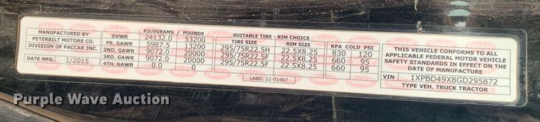 image for item LI9088 2016 Peterbilt 579  semi truck