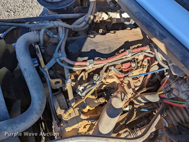 image for item LP9206 2005 Freightliner Business Class M2  rollback truck