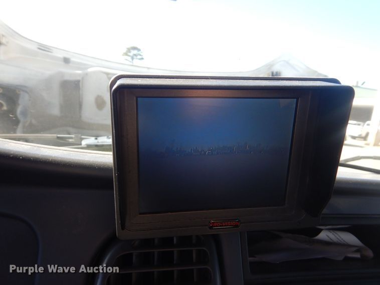 image for item LT9035 2009 Freightliner Business Class M2  bucket truck