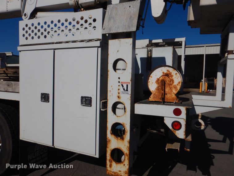 image for item LT9035 2009 Freightliner Business Class M2  bucket truck