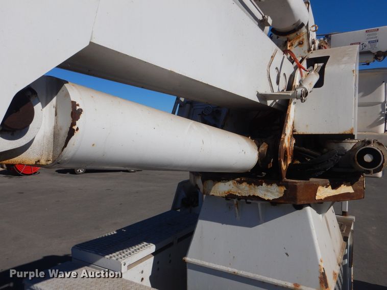 image for item LT9035 2009 Freightliner Business Class M2  bucket truck