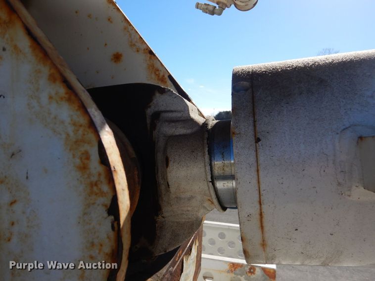 image for item LT9035 2009 Freightliner Business Class M2  bucket truck