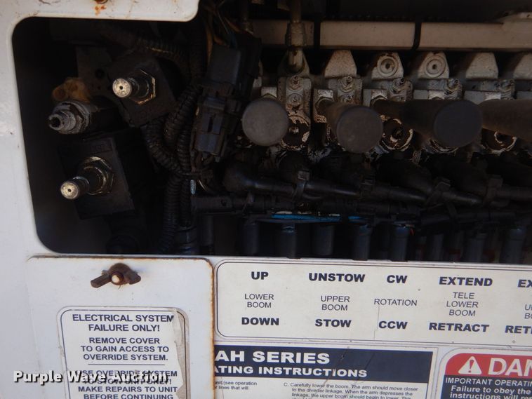 image for item LT9035 2009 Freightliner Business Class M2  bucket truck