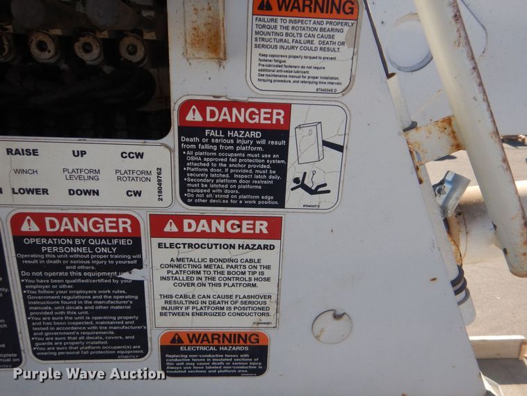 image for item LT9035 2009 Freightliner Business Class M2  bucket truck