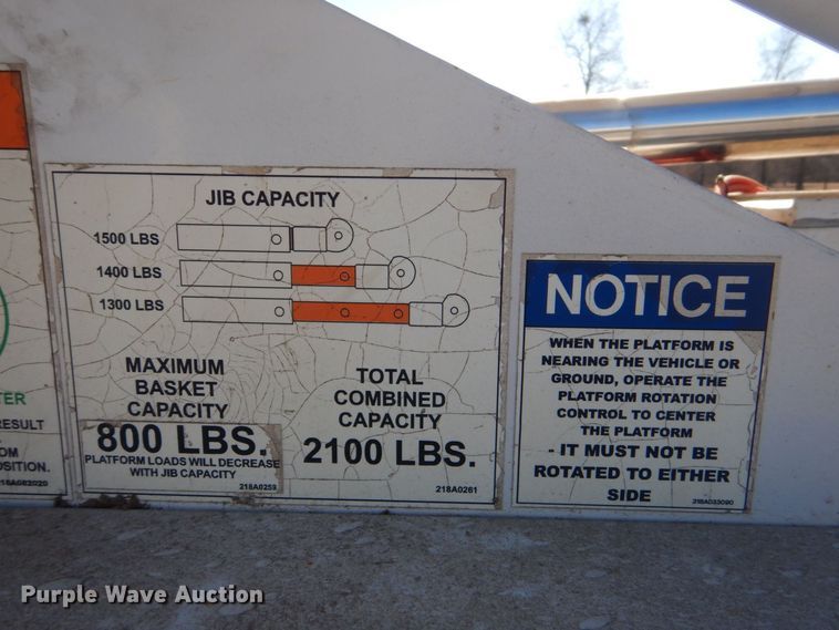 image for item LT9035 2009 Freightliner Business Class M2  bucket truck