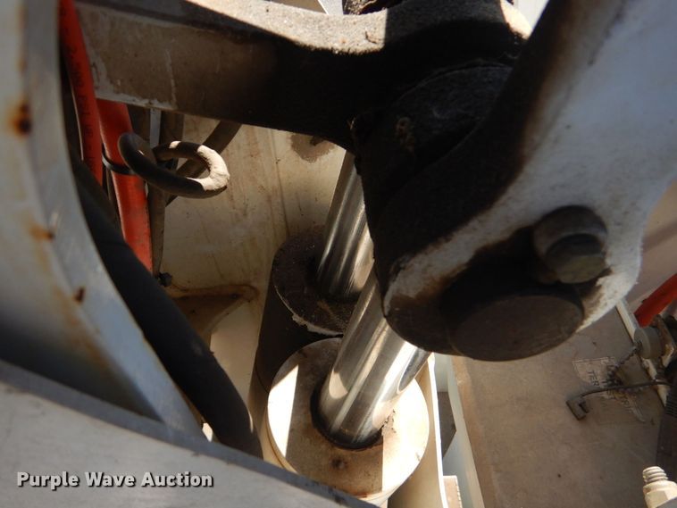 image for item LT9035 2009 Freightliner Business Class M2  bucket truck