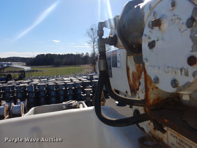 image for item LT9035 2009 Freightliner Business Class M2  bucket truck