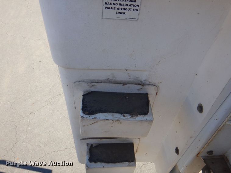 image for item LT9035 2009 Freightliner Business Class M2  bucket truck