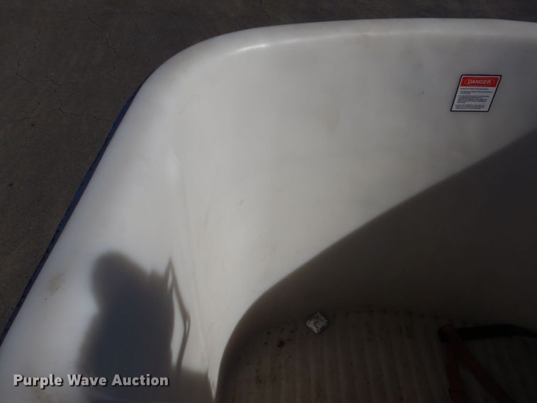 image for item LT9035 2009 Freightliner Business Class M2  bucket truck