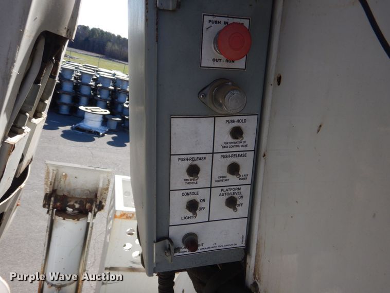 image for item LT9035 2009 Freightliner Business Class M2  bucket truck