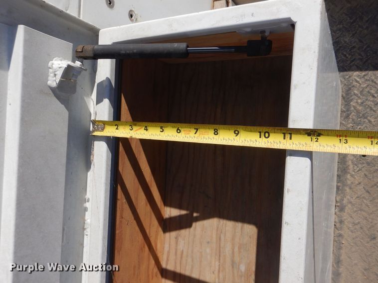 image for item LT9035 2009 Freightliner Business Class M2  bucket truck