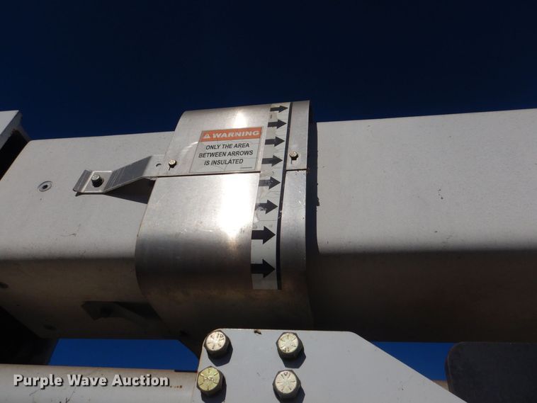 image for item LT9035 2009 Freightliner Business Class M2  bucket truck