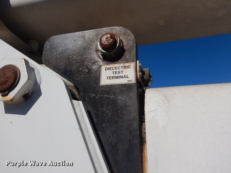 image for item LT9035 2009 Freightliner Business Class M2  bucket truck