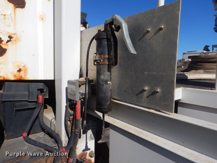 image for item LT9035 2009 Freightliner Business Class M2  bucket truck