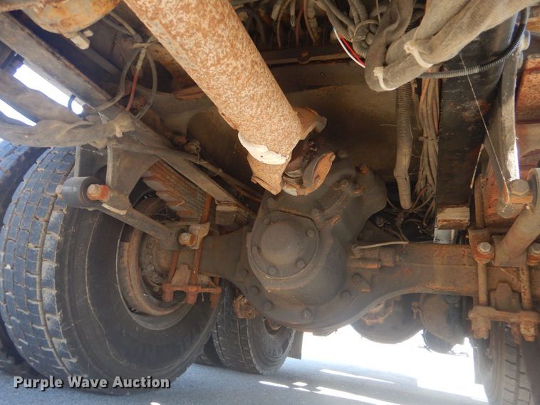 image for item LT9035 2009 Freightliner Business Class M2  bucket truck