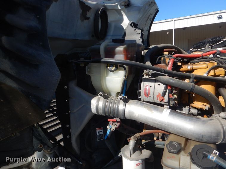 image for item LT9035 2009 Freightliner Business Class M2  bucket truck