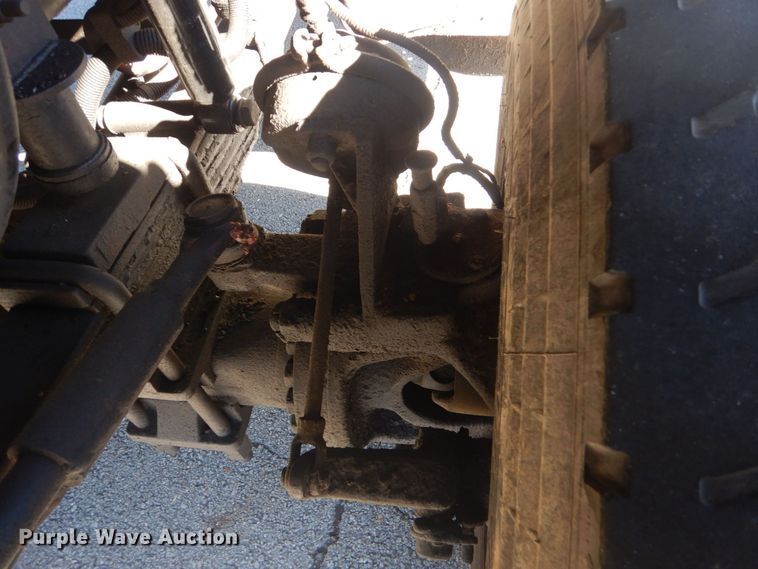 image for item LT9035 2009 Freightliner Business Class M2  bucket truck