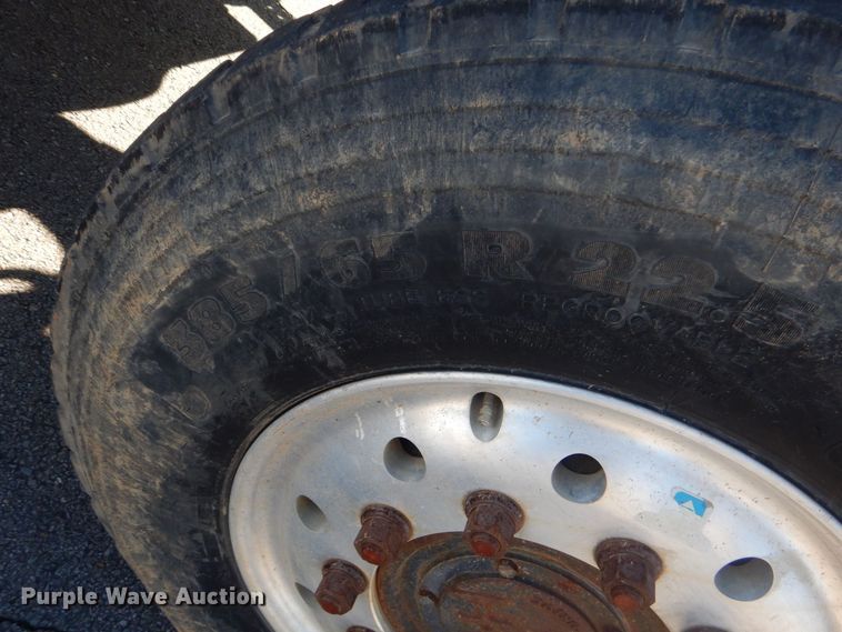 image for item LT9035 2009 Freightliner Business Class M2  bucket truck