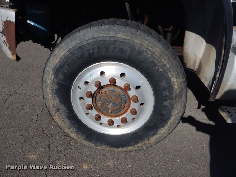 image for item LT9035 2009 Freightliner Business Class M2  bucket truck