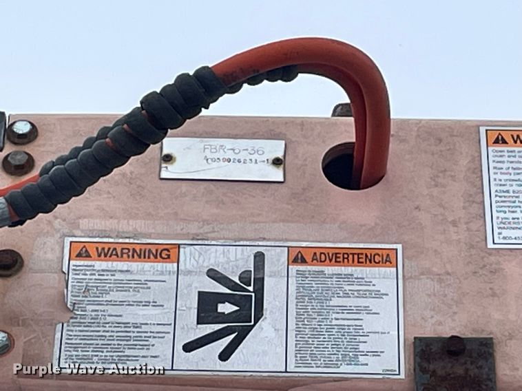 image for item MA9885 2006 International 4300  flatbed truck