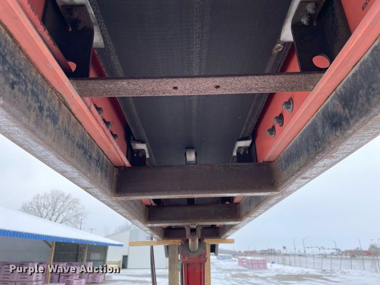 image for item MA9885 2006 International 4300  flatbed truck