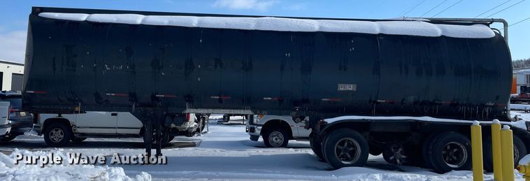 image for item MA9900 1974 Trailmobile F11S4MCM  tank trailer