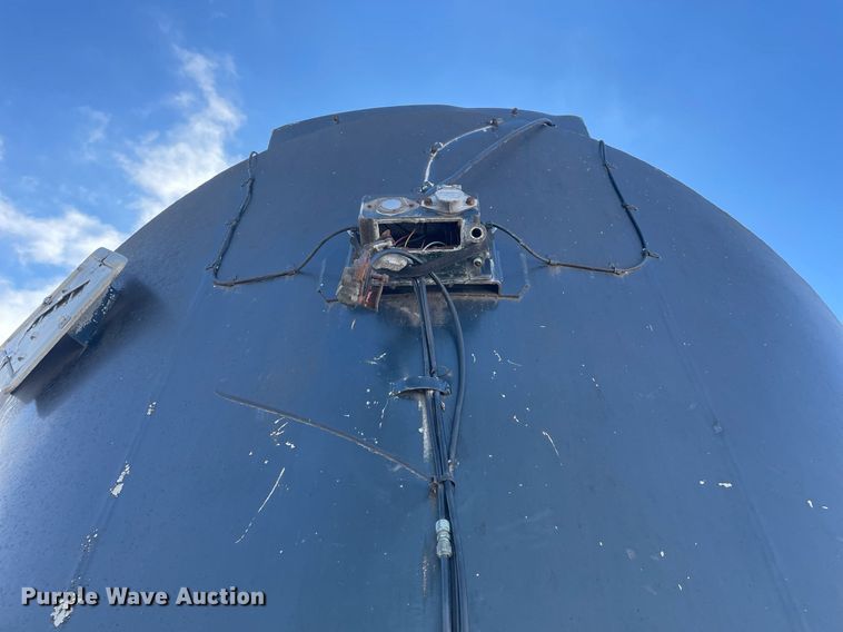 image for item MA9900 1974 Trailmobile F11S4MCM  tank trailer