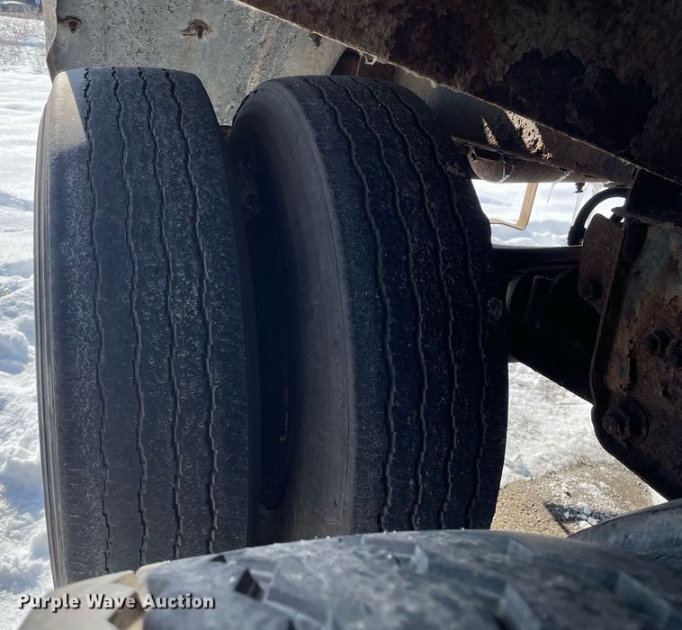 image for item MA9900 1974 Trailmobile F11S4MCM  tank trailer