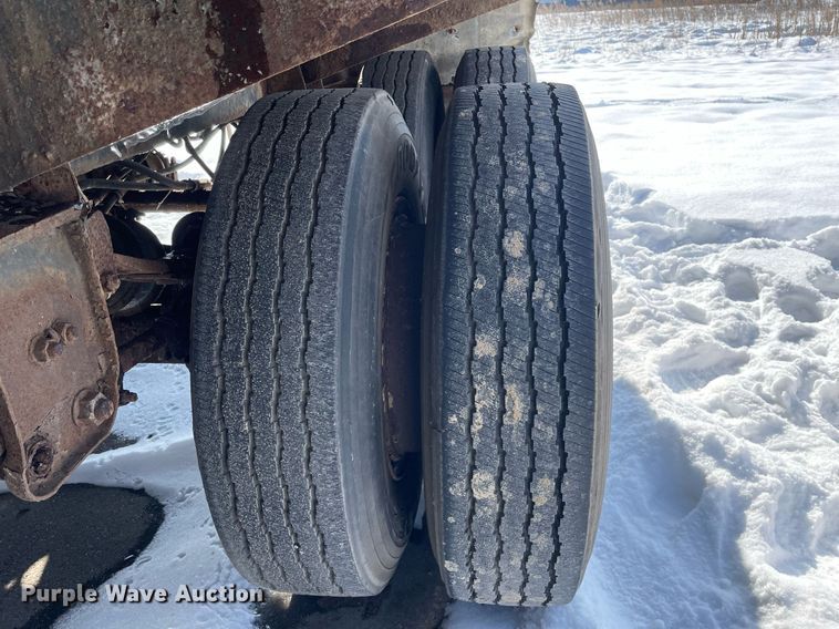 image for item MA9900 1974 Trailmobile F11S4MCM  tank trailer