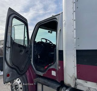 image for item MA9903 2007 Freightliner Business Class M2  box truck