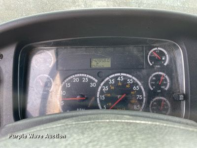 image for item MA9903 2007 Freightliner Business Class M2  box truck