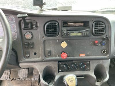 image for item MA9903 2007 Freightliner Business Class M2  box truck