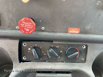 image for item MA9903 2007 Freightliner Business Class M2  box truck