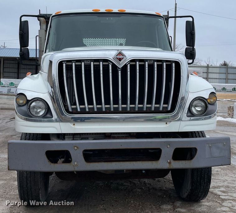 image for item MA9912 2011 International WorkStar 7400  dump flatbed truck