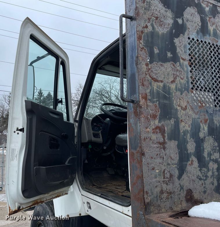 image for item MA9912 2011 International WorkStar 7400  dump flatbed truck