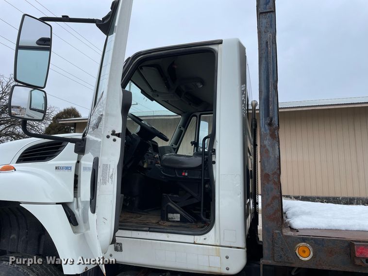 image for item MA9912 2011 International WorkStar 7400  dump flatbed truck