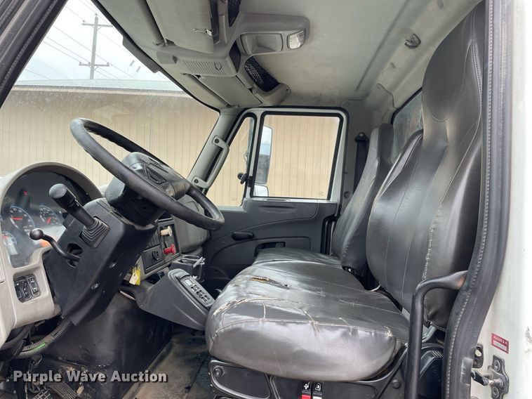 image for item MA9912 2011 International WorkStar 7400  dump flatbed truck