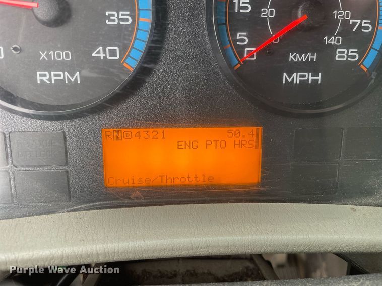 image for item MA9912 2011 International WorkStar 7400  dump flatbed truck