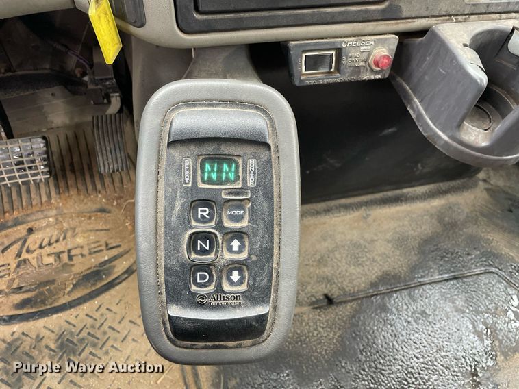 image for item MA9912 2011 International WorkStar 7400  dump flatbed truck