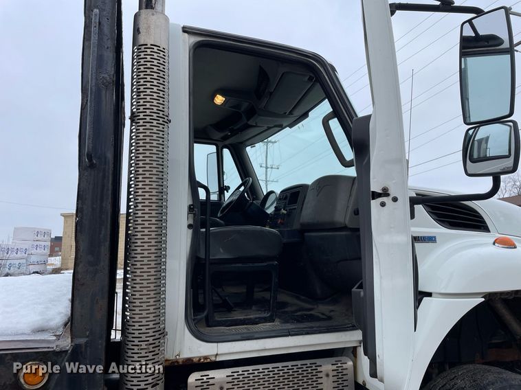 image for item MA9912 2011 International WorkStar 7400  dump flatbed truck