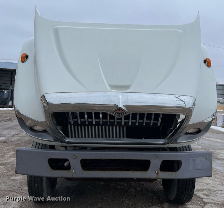 image for item MA9912 2011 International WorkStar 7400  dump flatbed truck