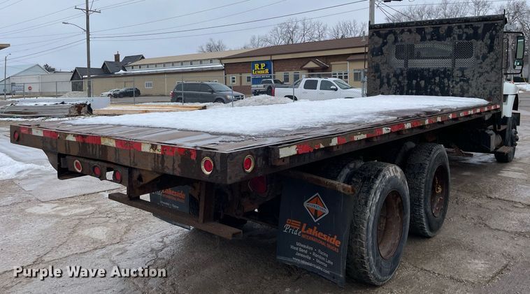 image for item MA9912 2011 International WorkStar 7400  dump flatbed truck