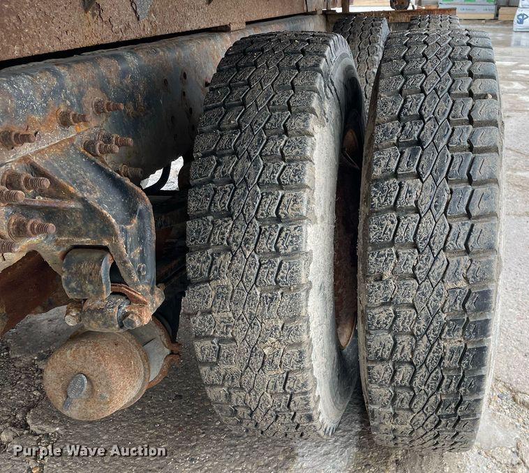 image for item MA9912 2011 International WorkStar 7400  dump flatbed truck