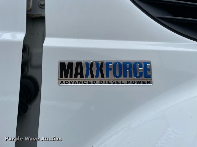 image for item MA9912 2011 International WorkStar 7400  dump flatbed truck