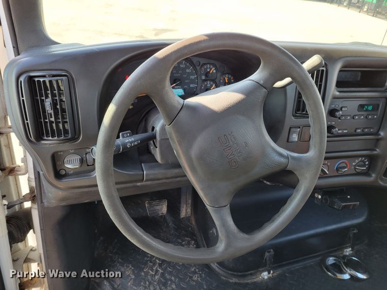 image for item MC9568 2005 GMC C5500  dump truck