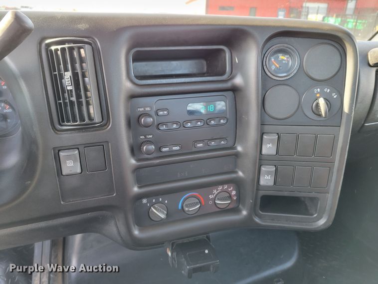 image for item MC9568 2005 GMC C5500  dump truck